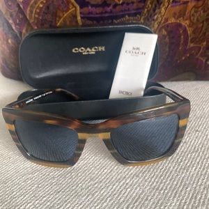 Coach 0HC8203 544087 Amber Glitter Varsity Stripe Square Sunglasses